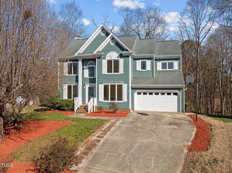 209 Muir Woods Dr, Cary, NC 27513