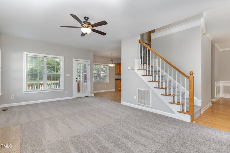 209 N North Farm Dr, Clayton, NC 27527