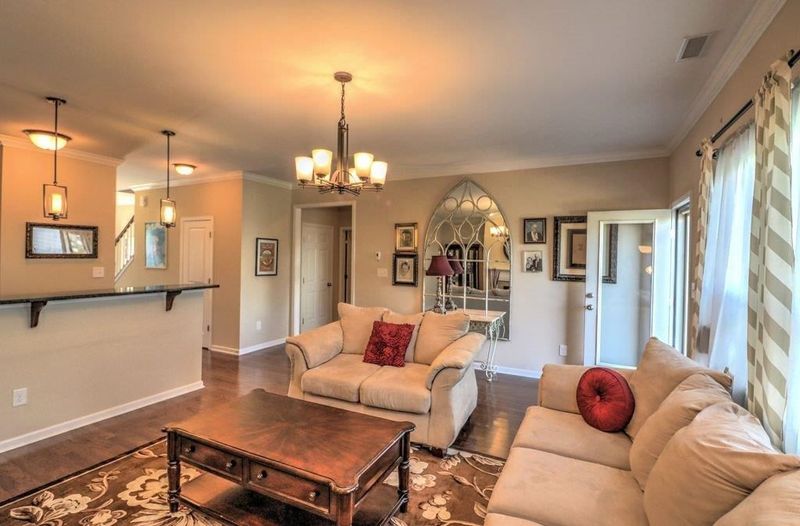 209 Oldcastle Dr, Morrisville, NC 27560