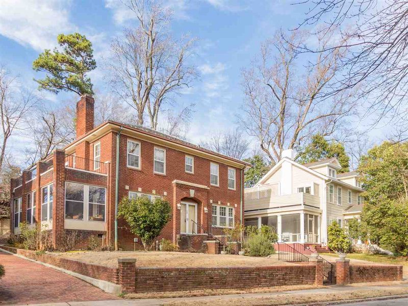 209 W Park Dr, Raleigh, NC 27605