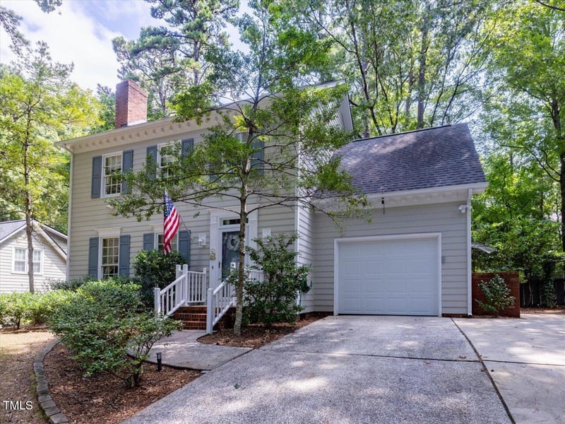 209 Parkmeadow Dr, Cary, NC 27519