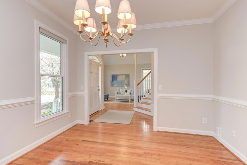 209 Parkside Cir, Chapel Hill, NC 27516