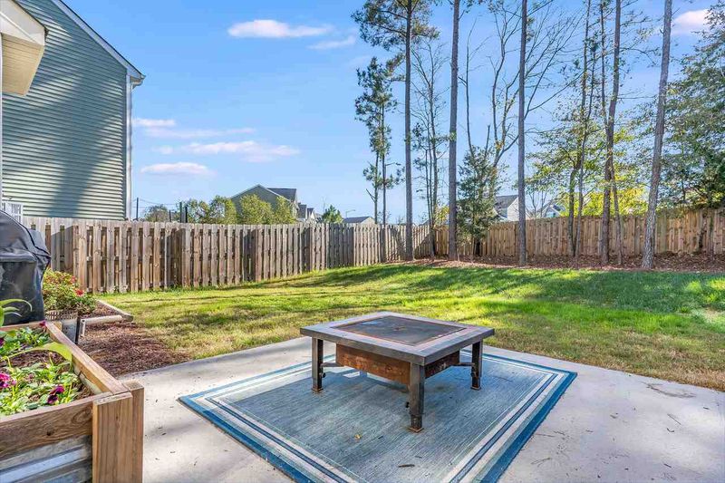 209 Peninsula Ct, Durham, NC 27703