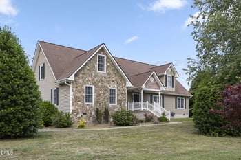 209 Pointe Dr, Louisburg, NC 27549
