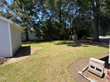 209 Pollock St, Selma, NC 27576