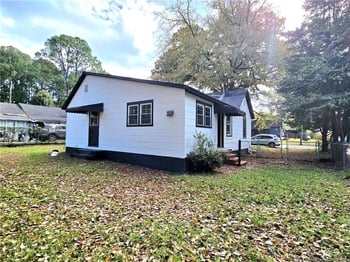 209 Puritan St, Fayetteville, NC 28306