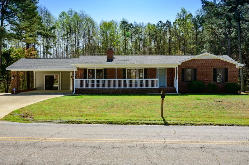 209 Ranch Rd, Clayton, NC 27520