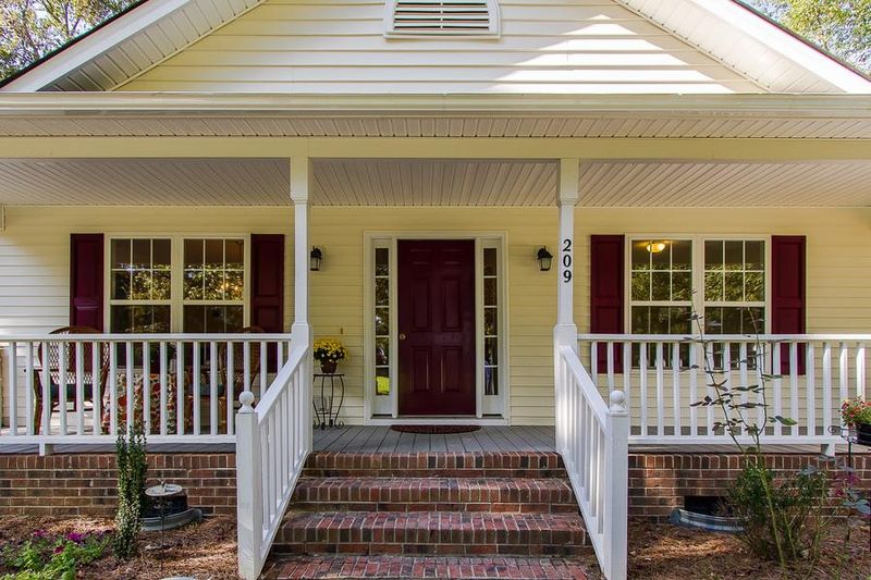 209 Ridge Dr, Garner, NC 27529