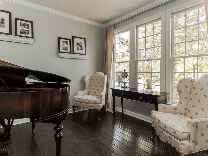 209 Roebling Ln, Cary, NC 27513