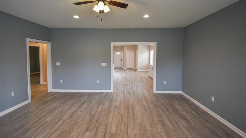 209 S Saint John St, Burlington, NC 27217
