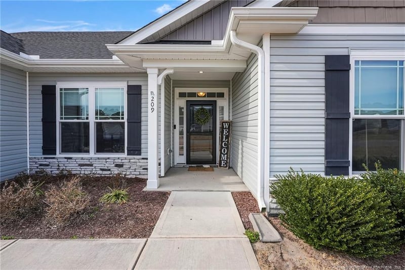 209 Spring Forest Dr, Goldsboro, NC 27534