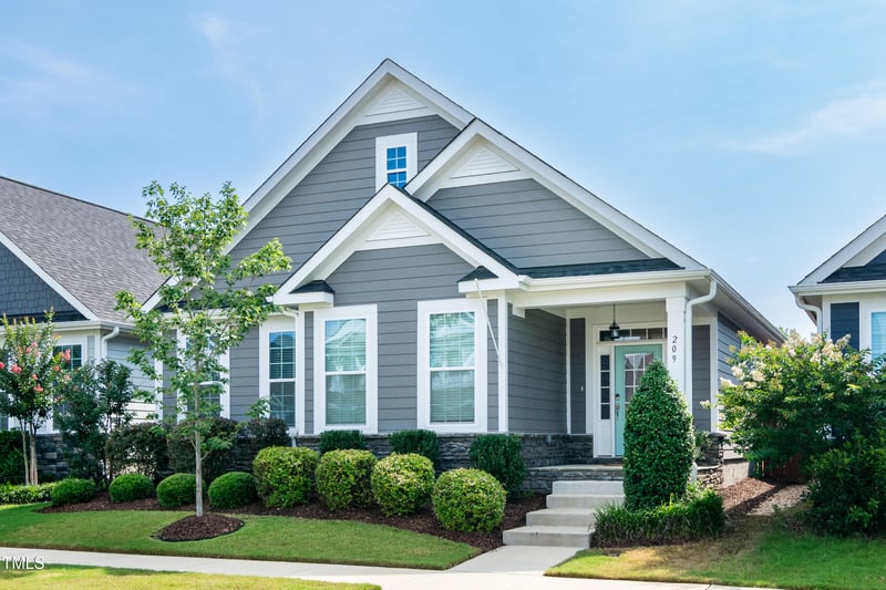 209 Stone River Dr, Wendell, NC 27591