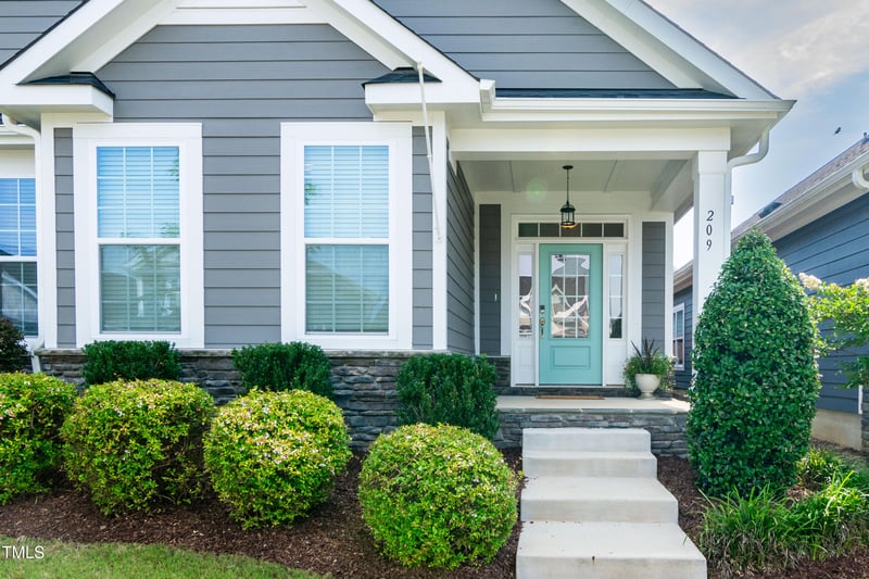209 Stone River Dr, Wendell, NC 27591