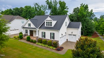 209 Sunset Bluffs Dr, Fuquay Varina, NC 27526