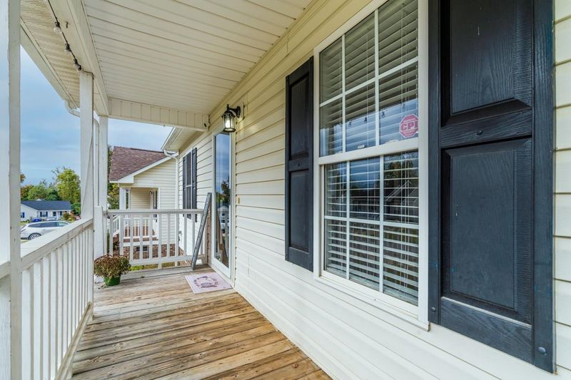 209 Tavistock Ct, Clayton, NC 27520