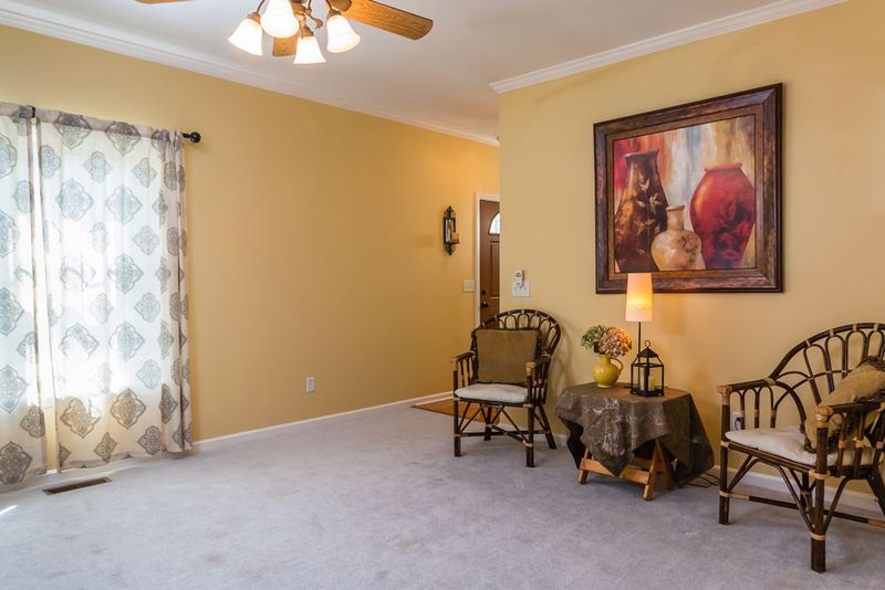 209 Tealight Ln, Cary, NC 27513