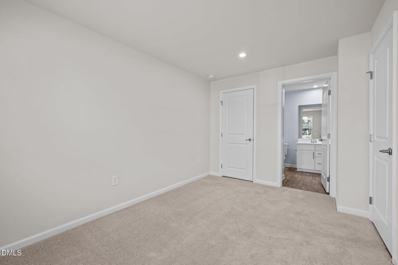 209 Timber Forest Ln, Cary, NC 27519