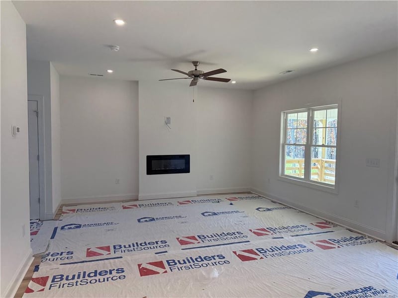 209 Travelers Way, Lillington, NC 27546