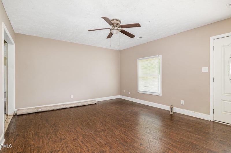 209 Treadway Ct, Fayetteville, NC 28311