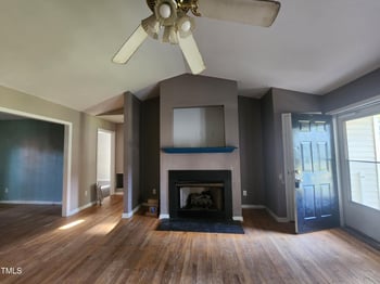 209 Trestlewood Ln, Clayton, NC 27520