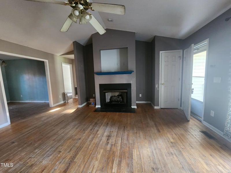 209 Trestlewood Ln, Clayton, NC 27520