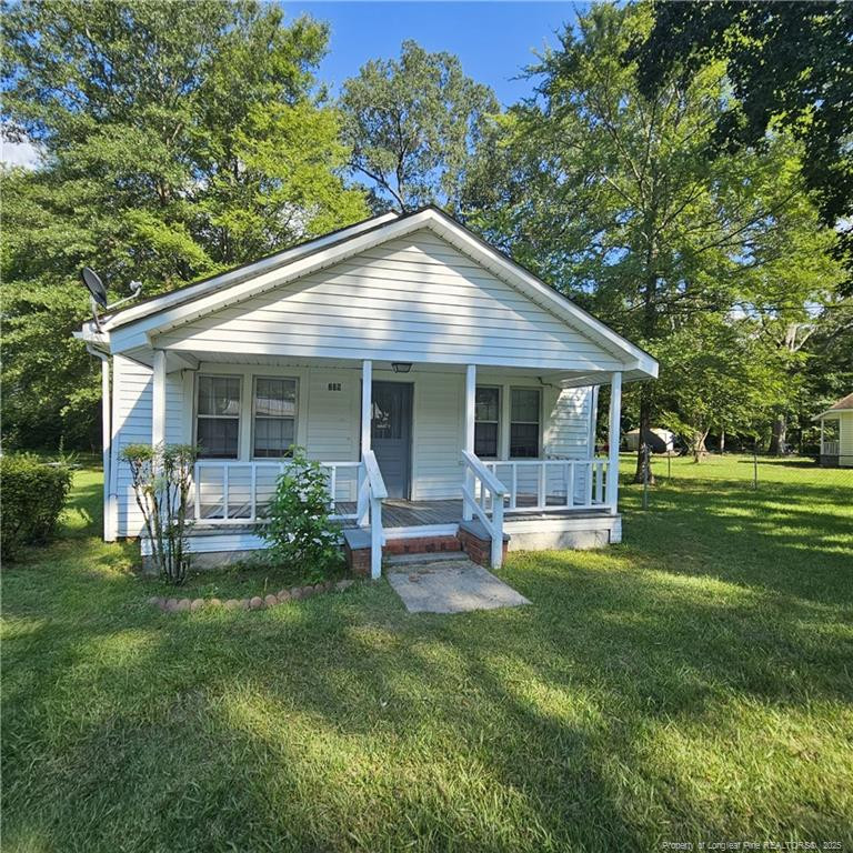 209 Triangle Pl, Fayetteville, NC 28312