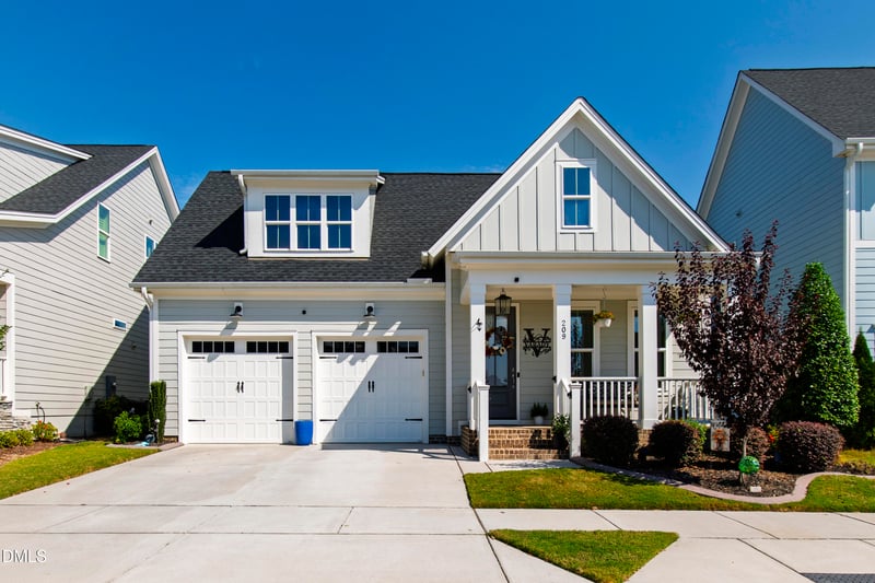 209 Tumbling River Dr, Wendell, NC 27591
