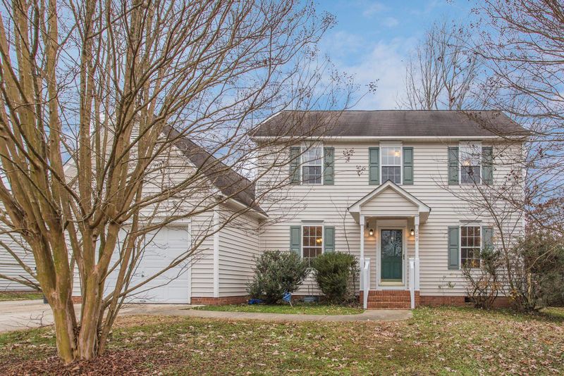 209 Walbury Dr, Knightdale, NC 27545