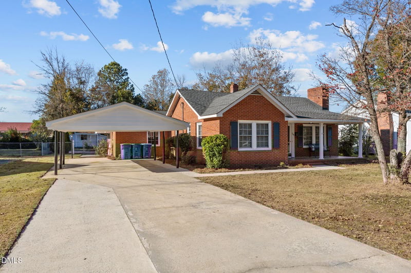209 Watauga Ave, Dunn, NC 28334
