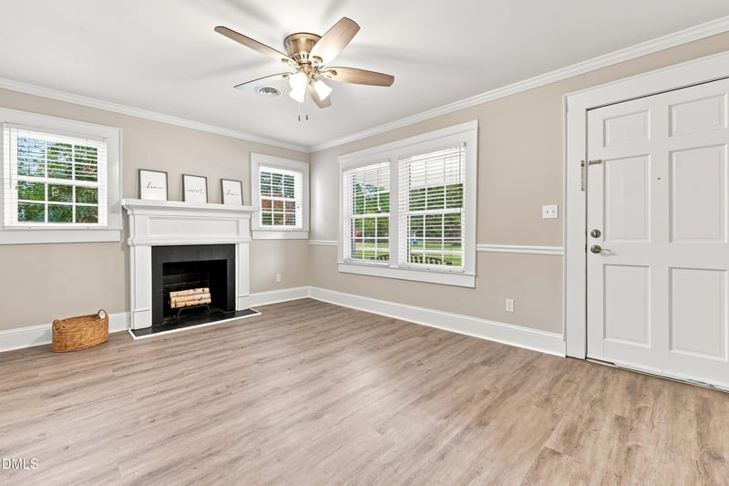 209 N Watauga Ave, Dunn, NC 28334