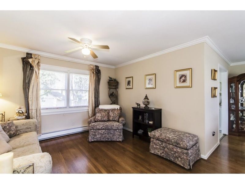 209 Waverly Way, Burlington, NC 27215