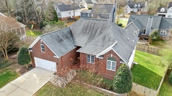 209 Weatherbend Ct, Holly Springs, NC 27540