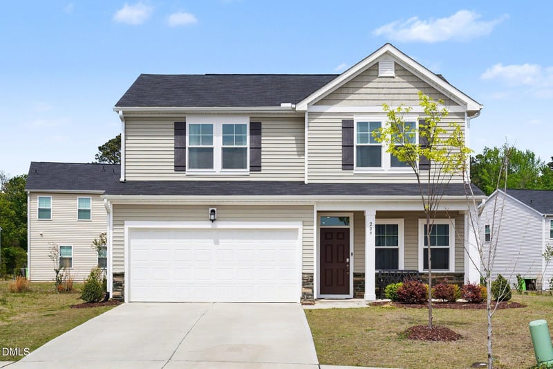 209 White Farm Dr, Wendell, NC 27591
