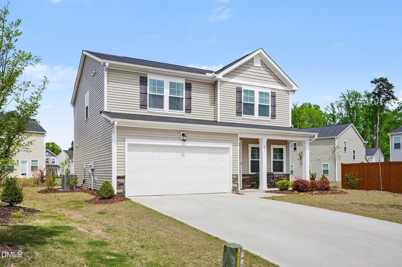 209 White Farm Dr, Wendell, NC 27591