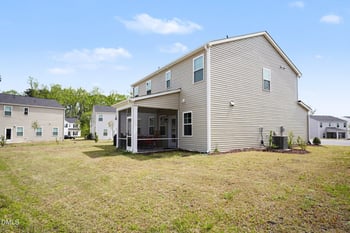 209 White Farm Dr, Wendell, NC 27591