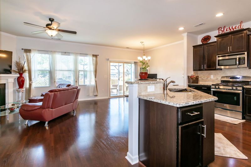 2092 Tanners Mill Dr, Durham, NC 27703