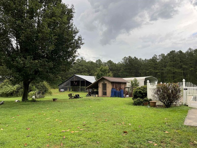 2095 Ross Rd, Lillington, NC 27546