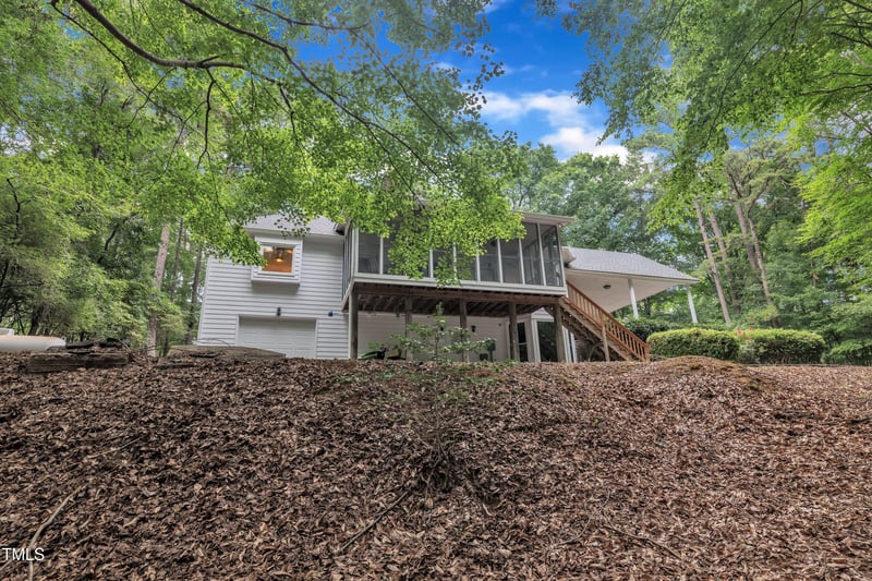 2095 Woodberry Dr, Clayton, NC 27527
