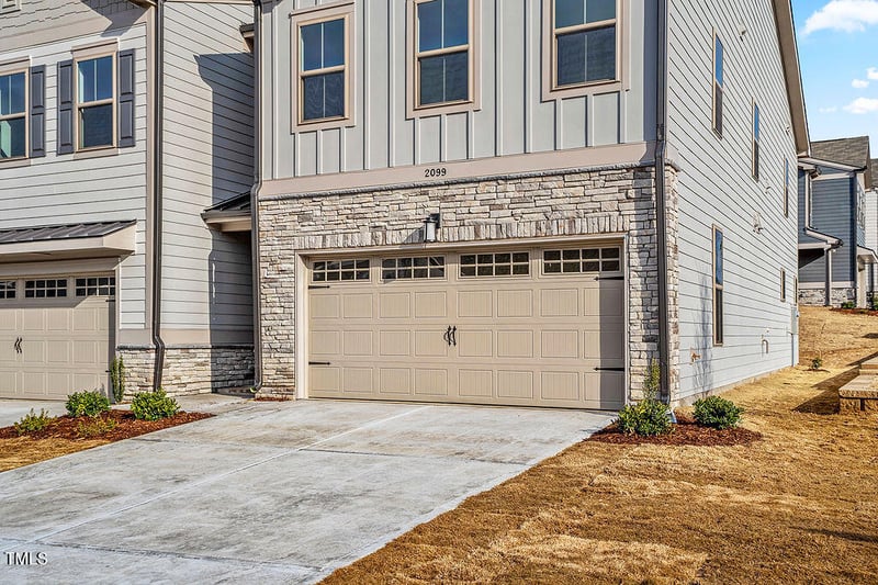 2099 Maggie Valley Dr, Apex, NC 27502
