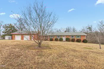 209e Dillard St, Mebane, NC 27302