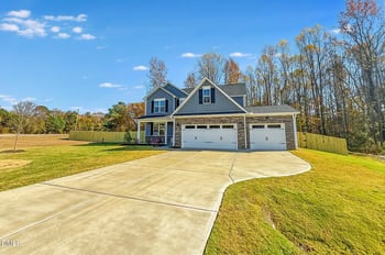 21 Abingdon Farms Dr, Selma, NC 27576