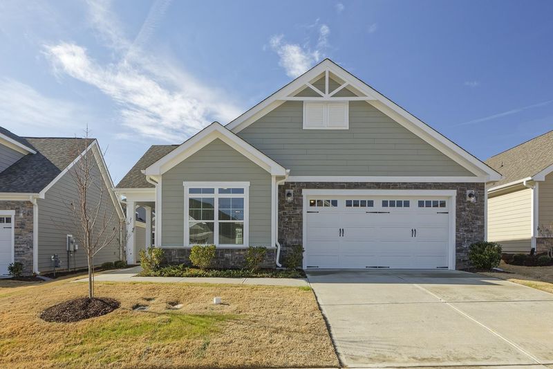 21 Blue Spruce Cir, Clayton, NC 27527