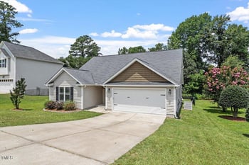 21 Cambridge Dr, Angier, NC 27501