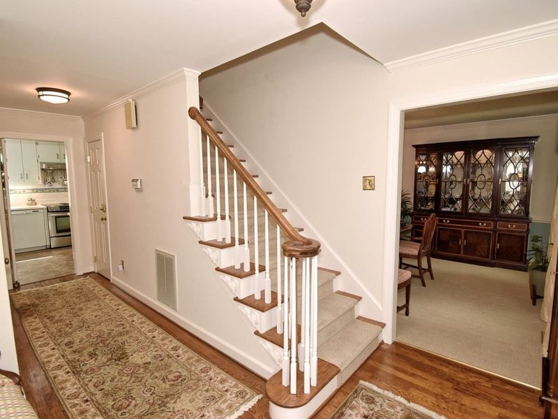 21 Clearwater Dr, Durham, NC 27707