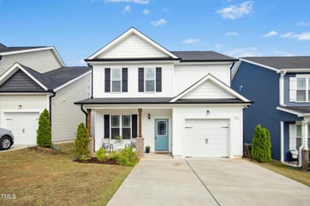 21 Diploma Dr, Clayton, NC 27520