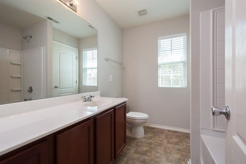 21 Eddy Trl, Durham, NC 27703