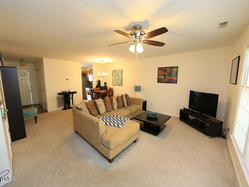 21 Georgetown Ct, Durham, NC 27705