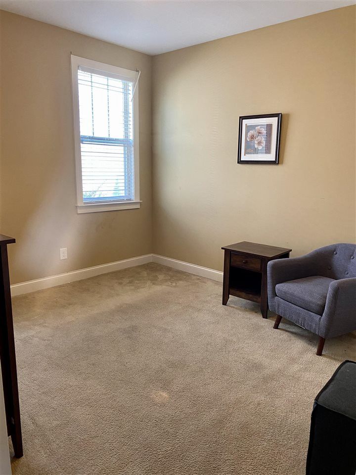 21 Hawthorne Ln, Youngsville, NC 27596