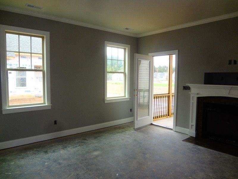 21 Laurel Ln, Youngsville, NC 27596