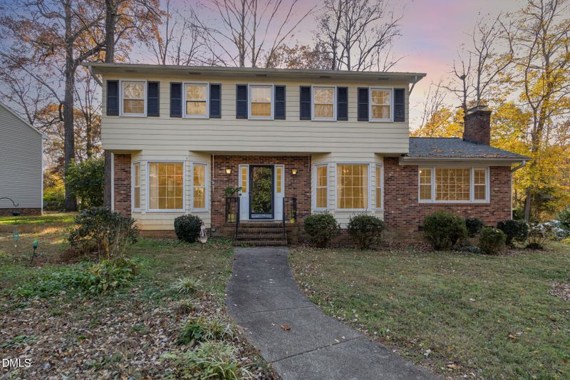 21 London Ln, Mebane, NC 27302